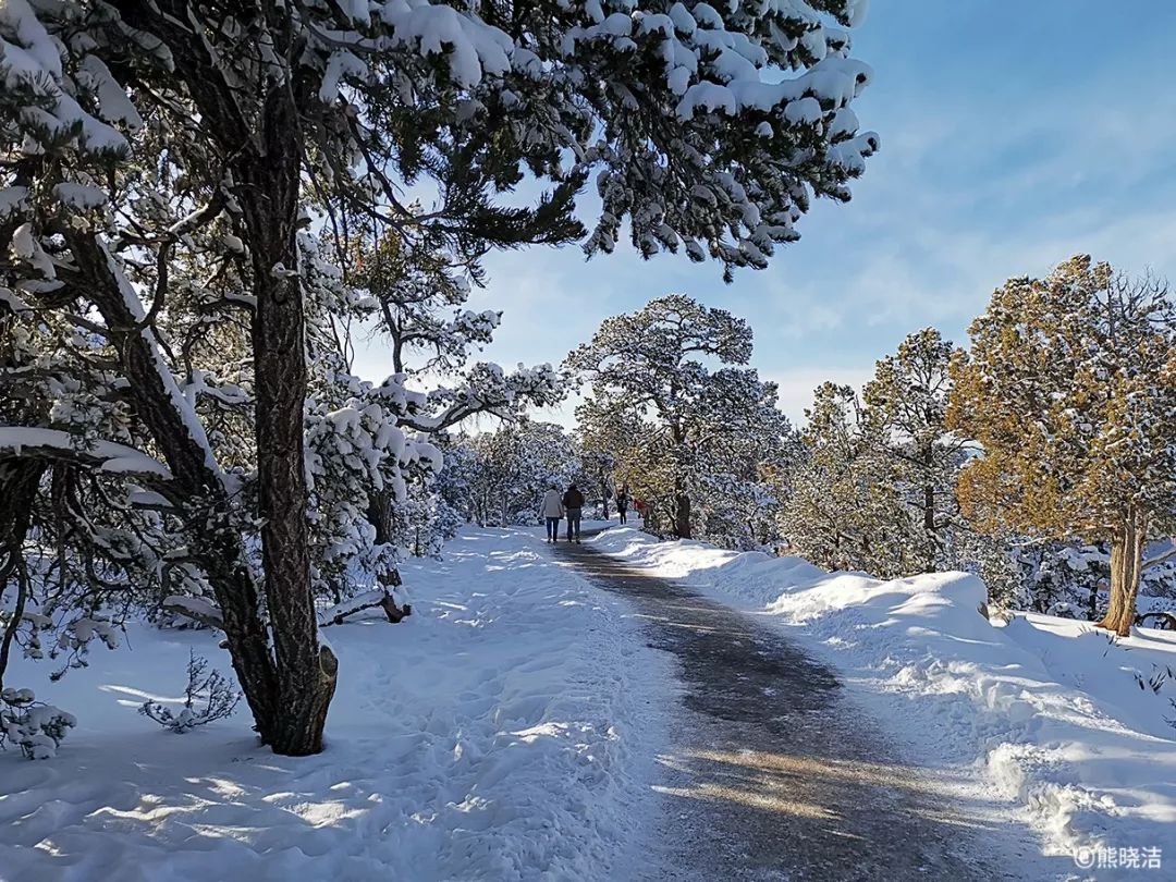 《科罗拉多大峡谷的雪（二）》SNOW IN THE GRAND CANYON (2)